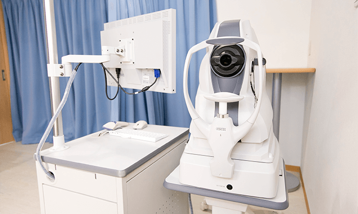 眼底カメラ付き光干渉断層計（OCT）
